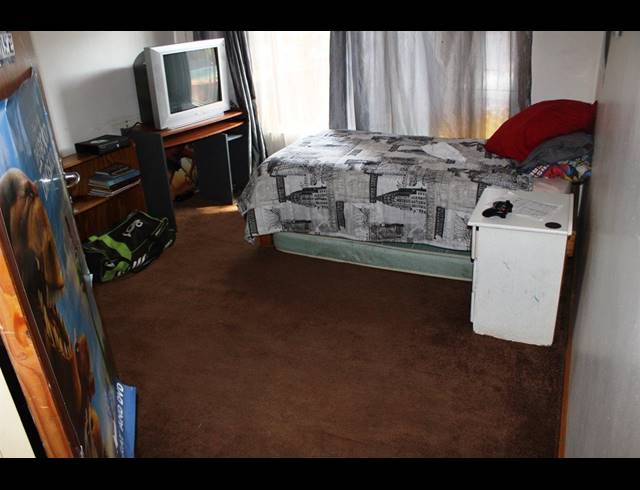 3 BEDROOM HOUSE SOLD IN THE ORCHARDS